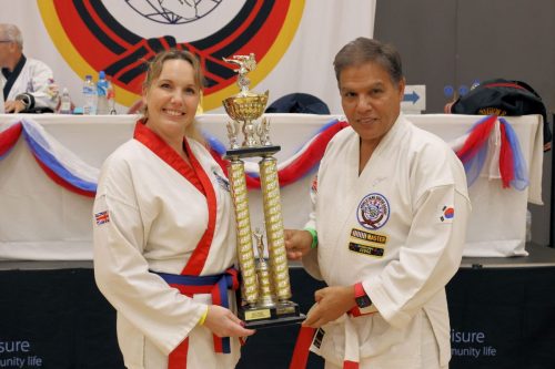 BKCN Khan  Susie with Grand Champion Cup