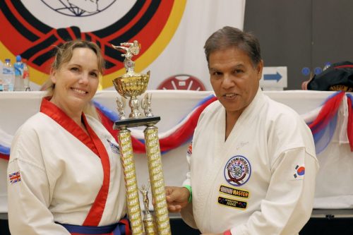 BKCN Khan  Susie with Grand Champion Cup